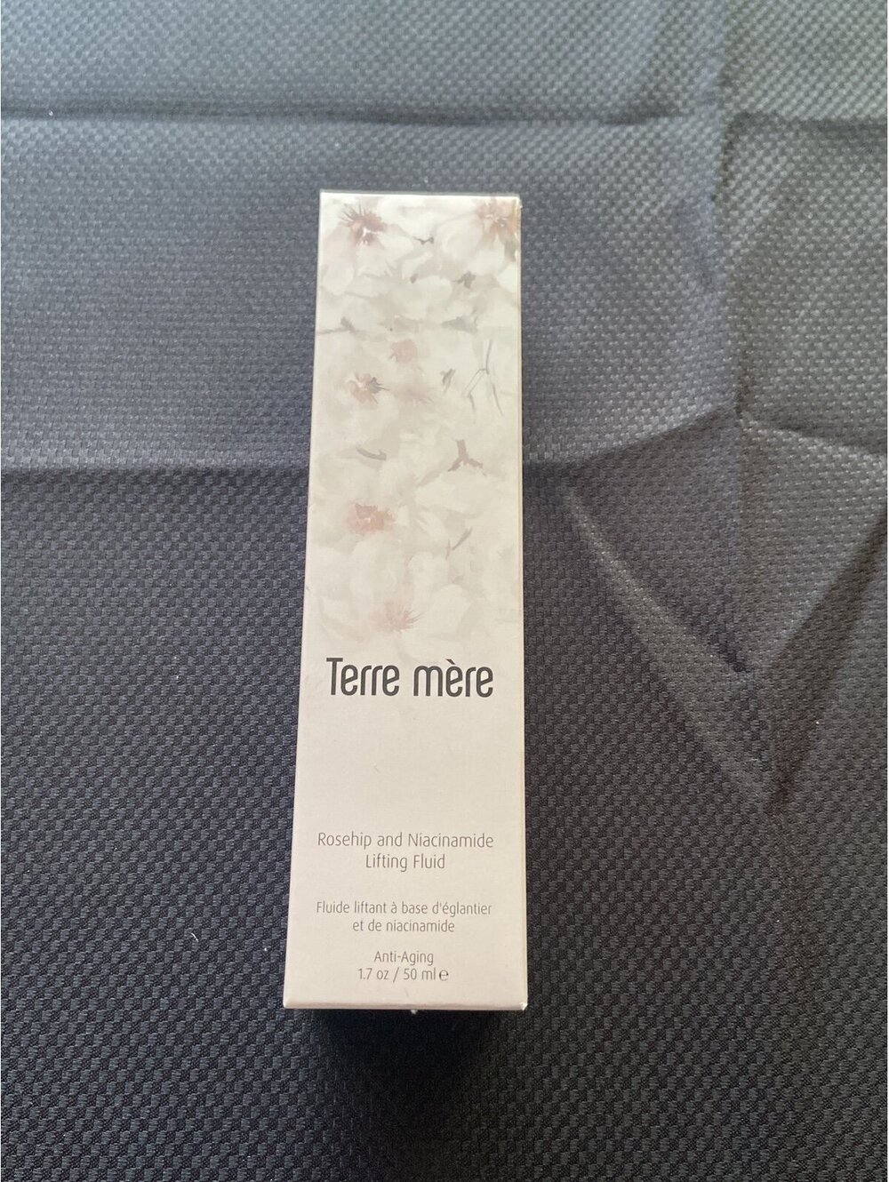 Terre Mere Rosehip & Niacinamide lifting fluid NIB